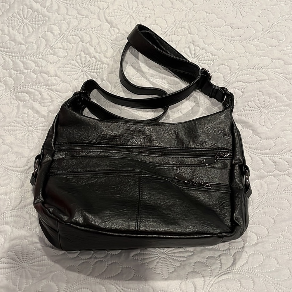 Purses - Picture 2 of 4